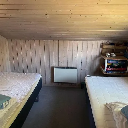 Right Next To The 別荘