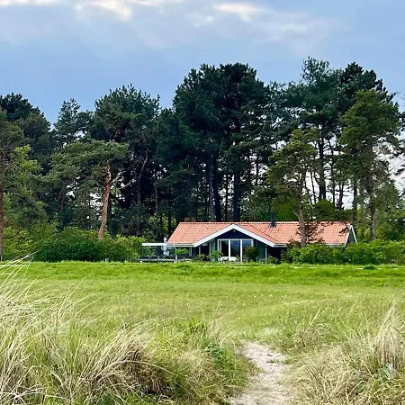 Right Next To The 別荘 *